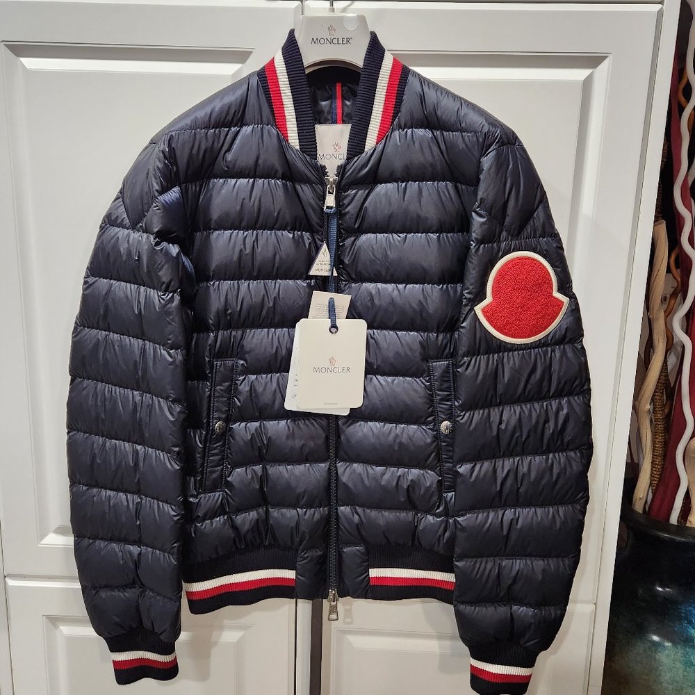 Moncler Logo-Patch Zip-Up Padded Bomber Jacket